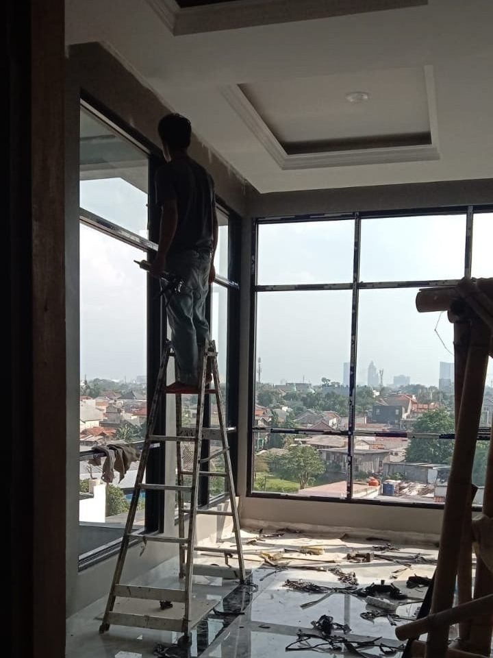 PEMASANGAN TOKO KACA