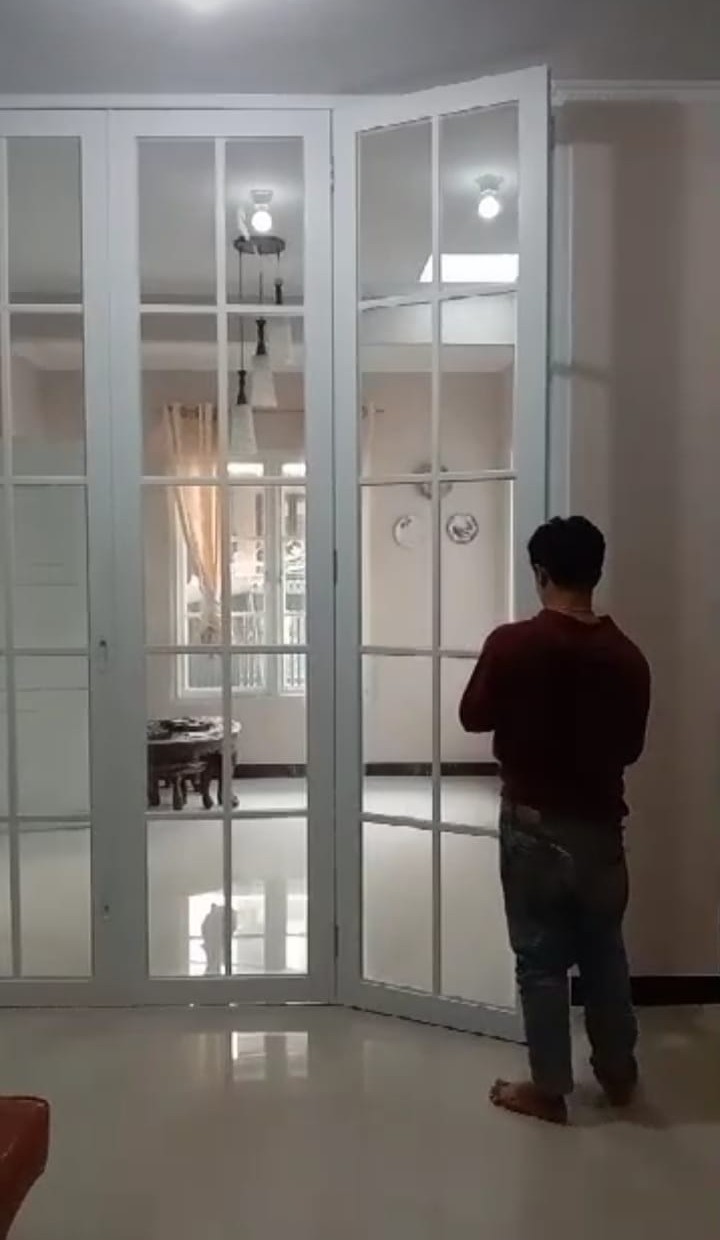 toko kaca sinar legenda
